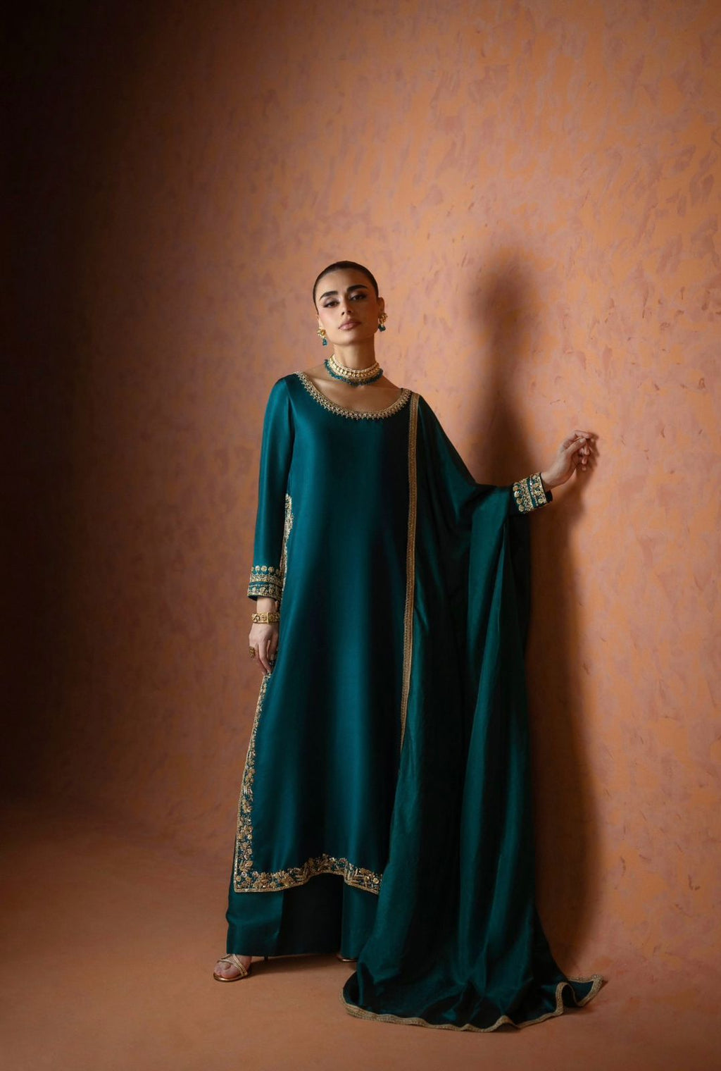 Emerald Aura – Handcrafted Pure Raw Silk Three-Piece Ensemble