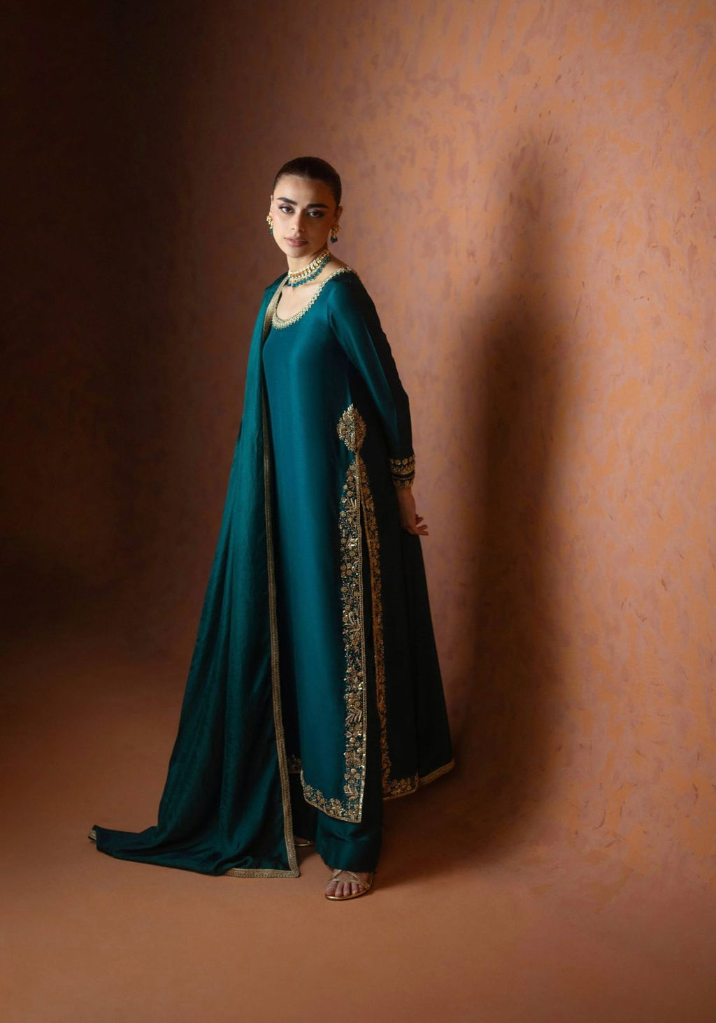 Emerald Aura – Handcrafted Pure Raw Silk Three-Piece Ensemble