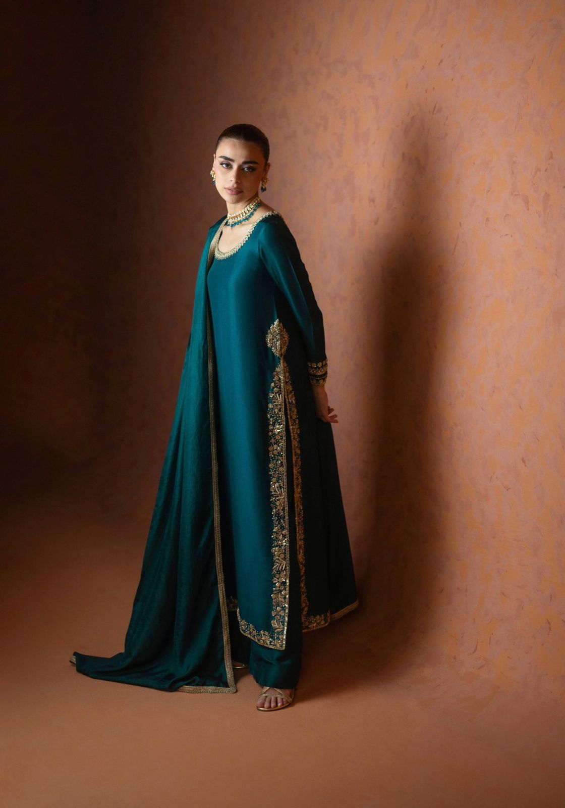 Emerald Aura – Handcrafted Pure Raw Silk Three-Piece Ensemble