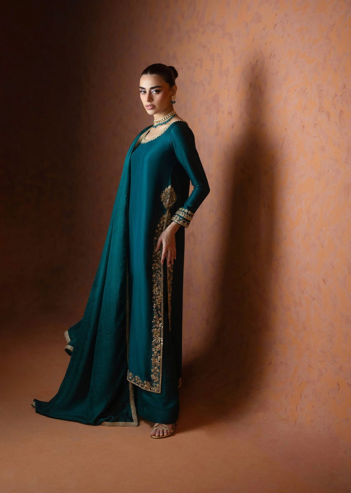 Emerald Aura – Handcrafted Pure Raw Silk Three-Piece Ensemble